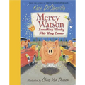 Mercy Watson: Something Wonky This Way Comes: (A Funny and Heartwarming Chapter Book about a Lovable, Toast-Eating Pig - Perfect for Early Readers and